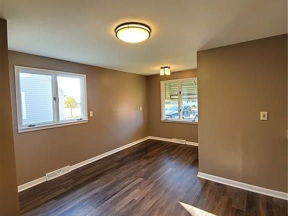 3rd image of 111 Wallace Ave