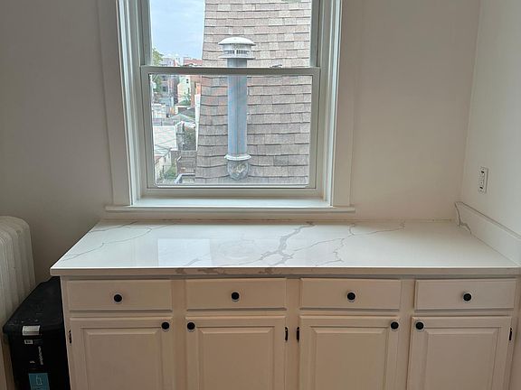4th image of 1658 W Olive Ave #3
