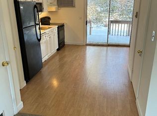 74 Washington Rd APT 3, Woodbury, CT 06798