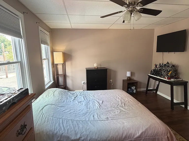 252 E Louther St — Photo 32