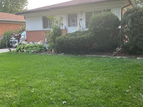 5120 Dudley St, Dearborn Heights, MI 48125