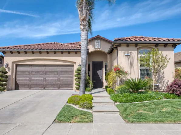 1304 E Via Verde Dr, Fresno, CA 93730