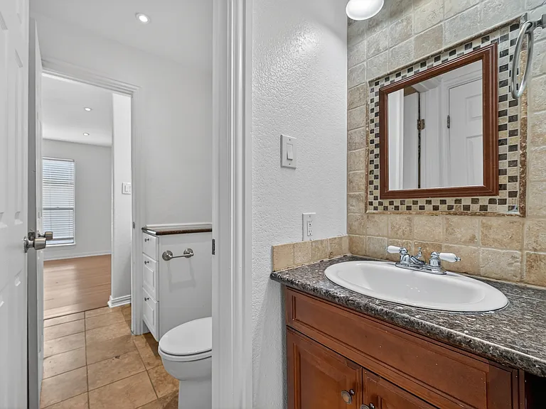 6111 Beverly Hill St #46 — Photo 20