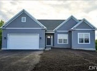4339 Outlook Dr, Syracuse, NY 13215