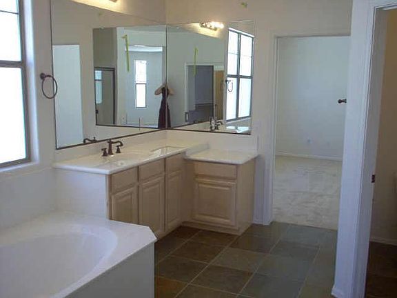 4th image of 20549 W Lost Creek (1531) Drive
