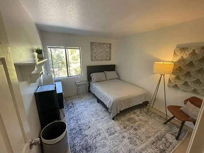 1868 Palisades Dr — Photo 6