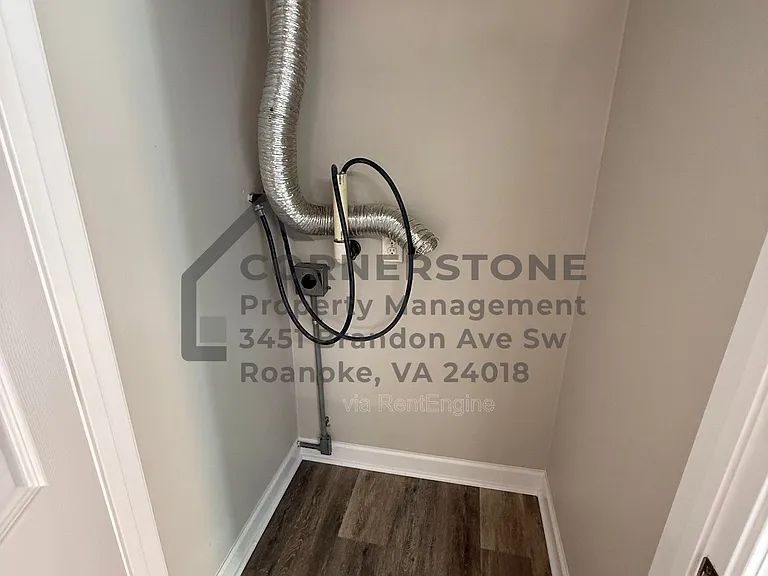 1902 Yeager Ave NE #4 — Photo 11