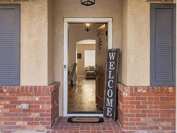 4th image of 4006 Veranda Way