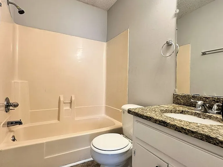 1309 Halsey Ave NE #A — Photo 12