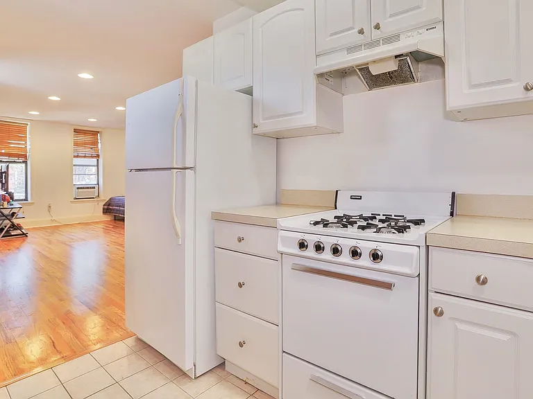 197 Newark Ave #1 — Photo 5