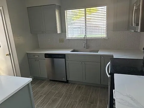 3415 Wingdale Ct — Photo 5