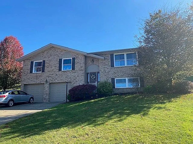 131 Valleycrest Dr photo 1
