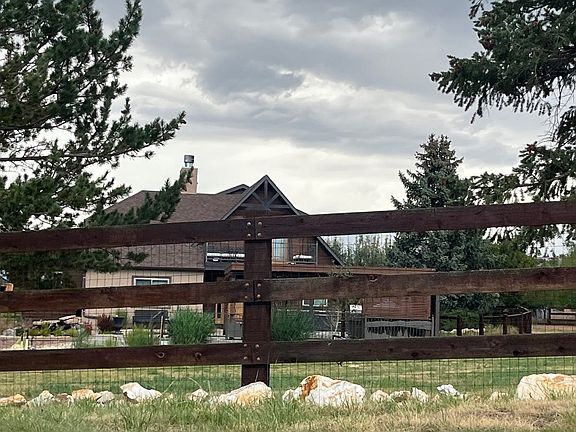 2nd image of 990 Eagle Rock Rd