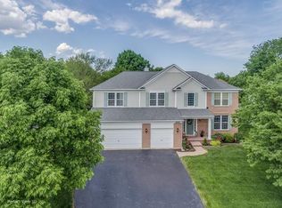 1122 Timber Pass, Mundelein, IL 60060