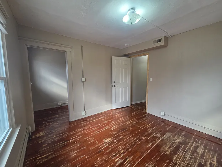 414 Perrin St #2 — Photo 17