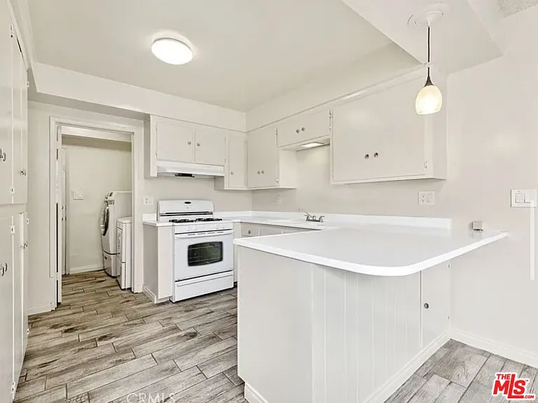1601 Torrance Blvd #1 — Photo 6