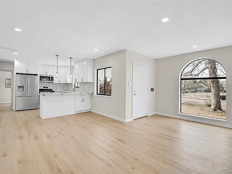 1448 Newport St — Photo 6