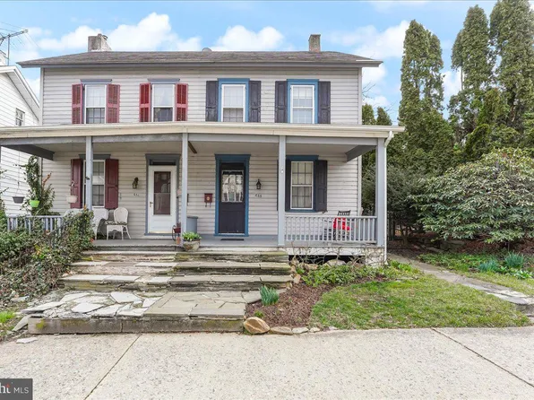 438 W 1st Ave, Parkesburg, PA 19365