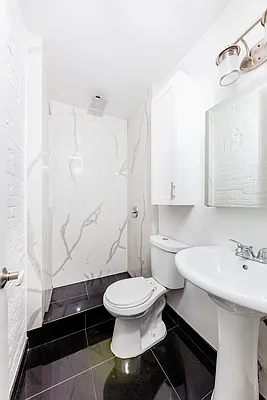 Rented by Douglas Elliman | media 38