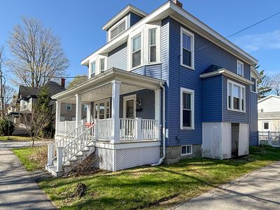 374 Center Street, Bangor, ME, 04401
