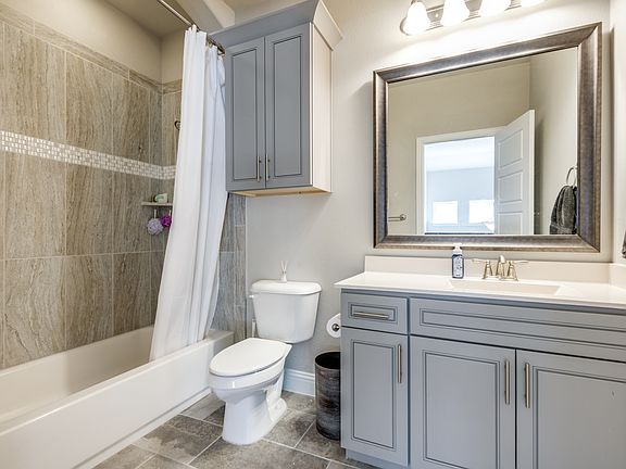 3rd image of 6401 Hermosa Dr
