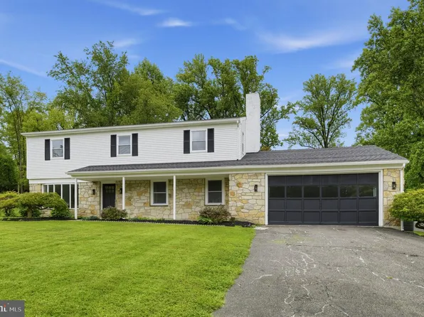 207 Sylvan Dr, Pottstown, PA 19465