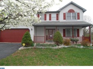 6091 Long Pond Dr, Birdsboro, PA