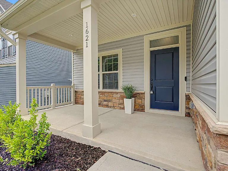 1621 Crimson Leaf Ln — Photo 4