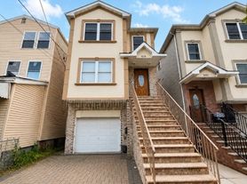 1028 Bond St, Elizabeth, NJ