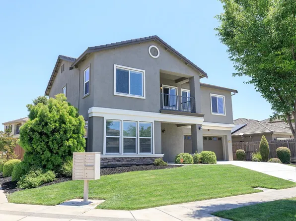 403 Shadow Creek Ave, Oakdale, CA 95361