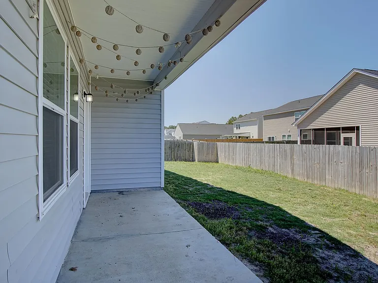 714 McRoy St — Photo 22