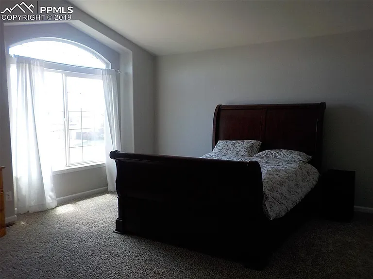 8228 Firethorn Dr — Photo 11
