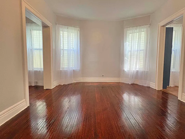 414 Hoyt St — Photo 9