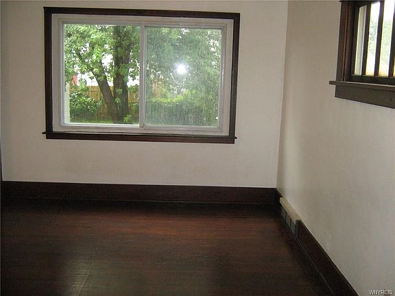 5th image of 25 Lockwood Ave