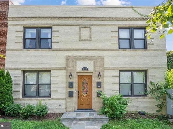 833 19th St NE APT 3, Washington, DC 20002