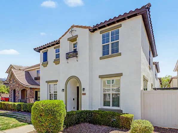 886 S Huish Dr, Gilbert, AZ 85296