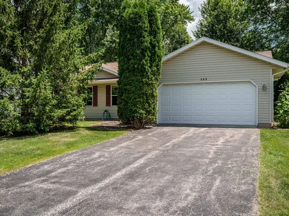 508 Constitution Dr SW, Poplar Grove, IL 61065