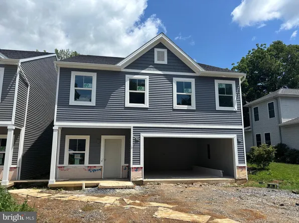 1033 Dianne Dr, Waynesboro, PA 17268