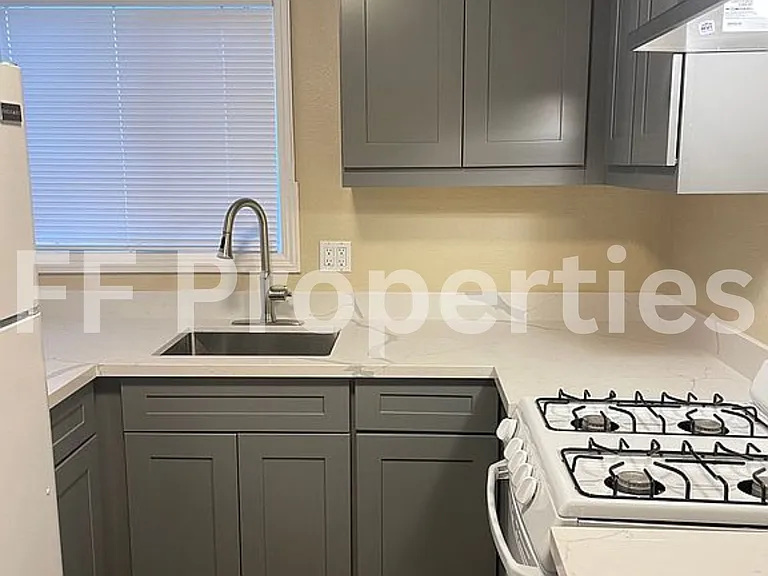 35151 Lucerne St #2 — Photo 2