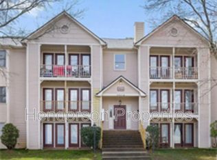 6142 Meadow Rose Ln, Charlotte, NC 28215