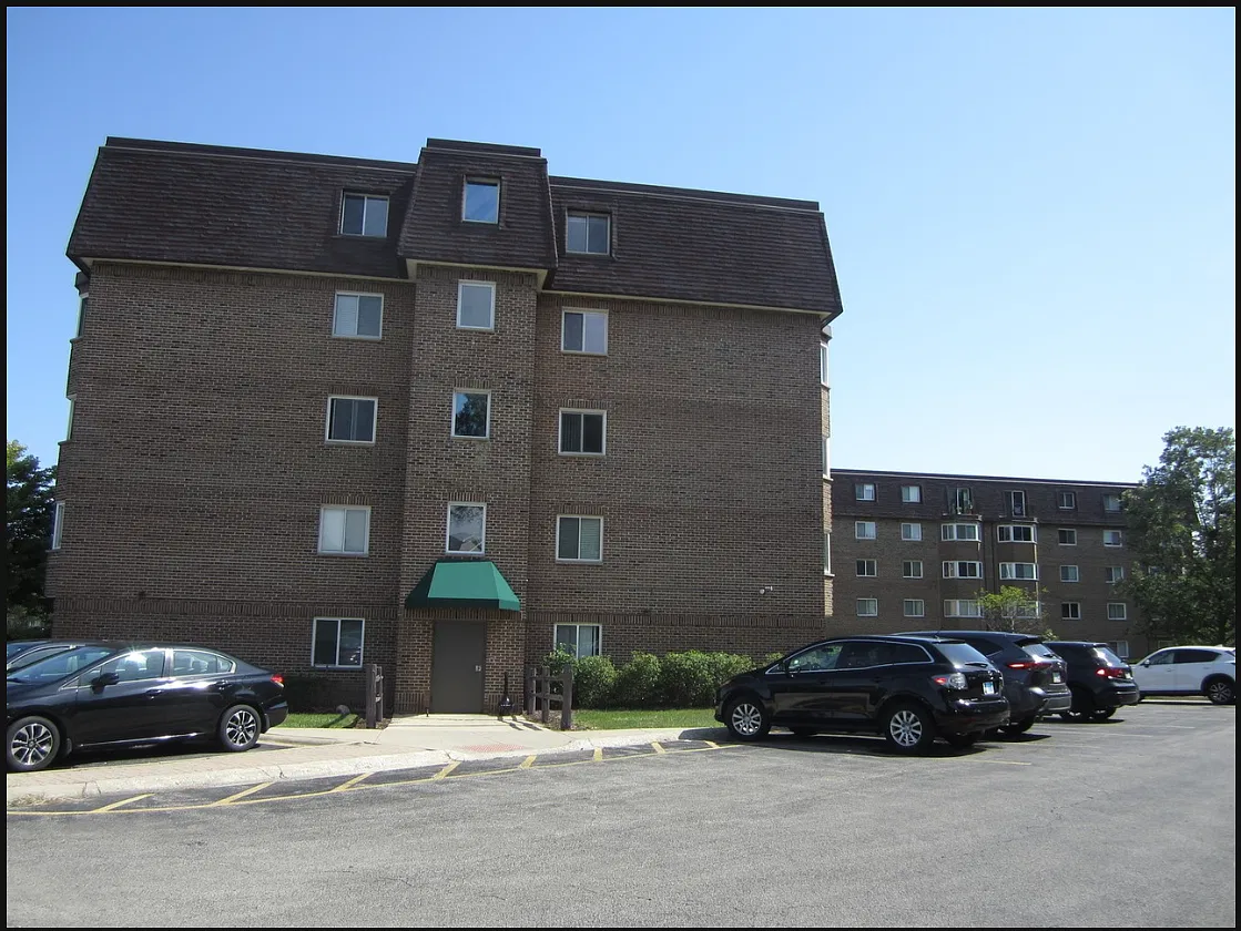 1 bed, 769 sqft, $1,700 — Photo 2