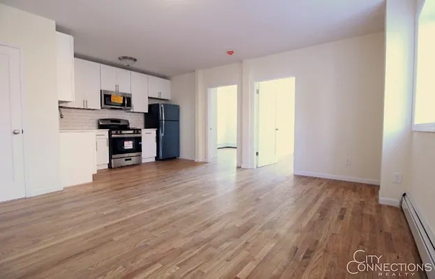 Rented by City Connections Realty | media 23