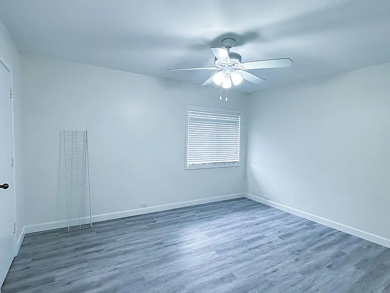 2530 W Maryland Ave #B — Photo 25