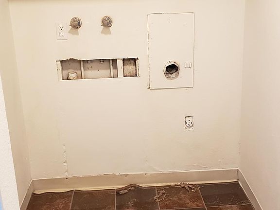 2nd image of 3014 Iowa Ave