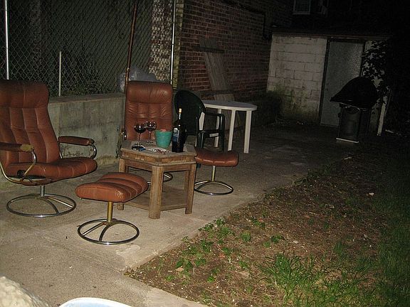 5th image of 180 Elm St