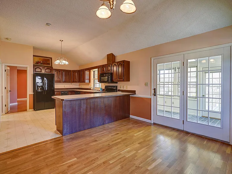 46 Platinum Ct — Photo 7