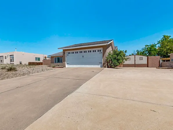 5905 Unitas Ln NW, Albuquerque, NM 87114