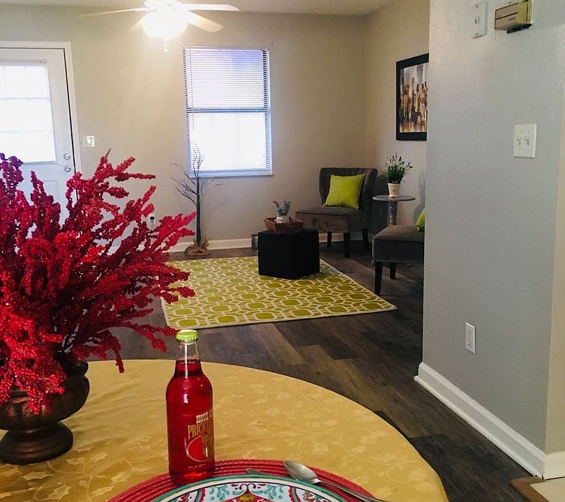 1st image of 1404 Diuguid Dr #6774850