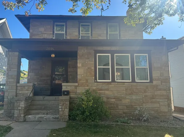 2016 Jennings St, Sioux City, IA 51104