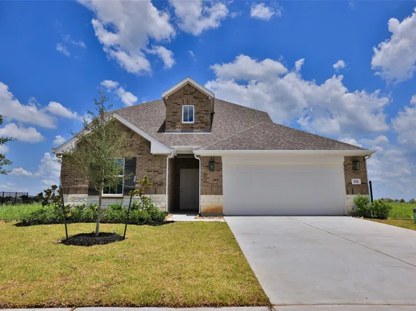 214 Cross Gable Ln, Dayton, TX 77535